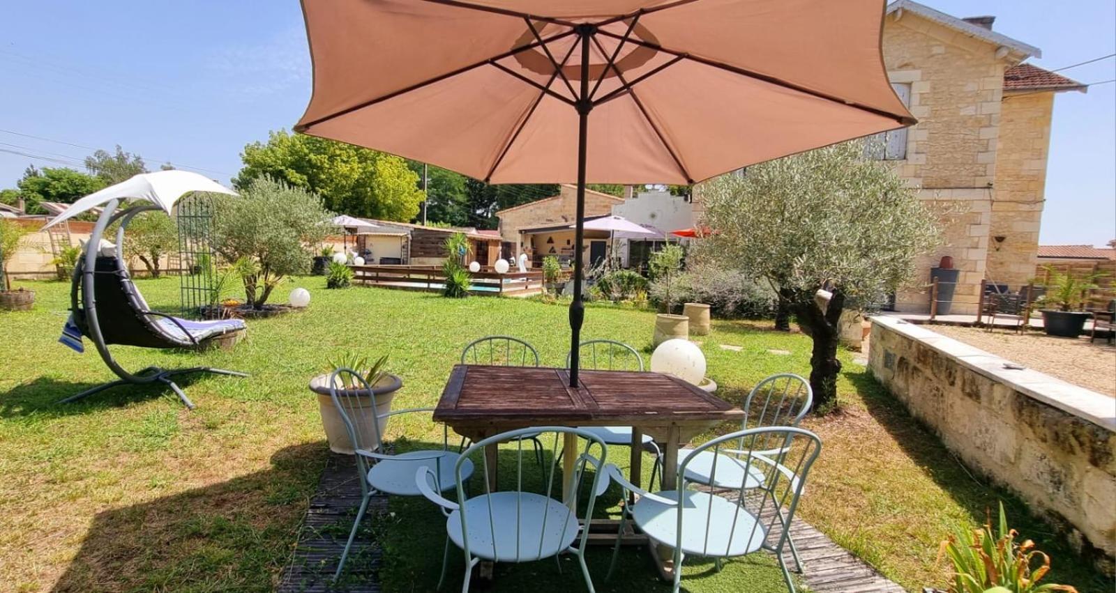 Hotel Barreau à Libourne Extérieur photo